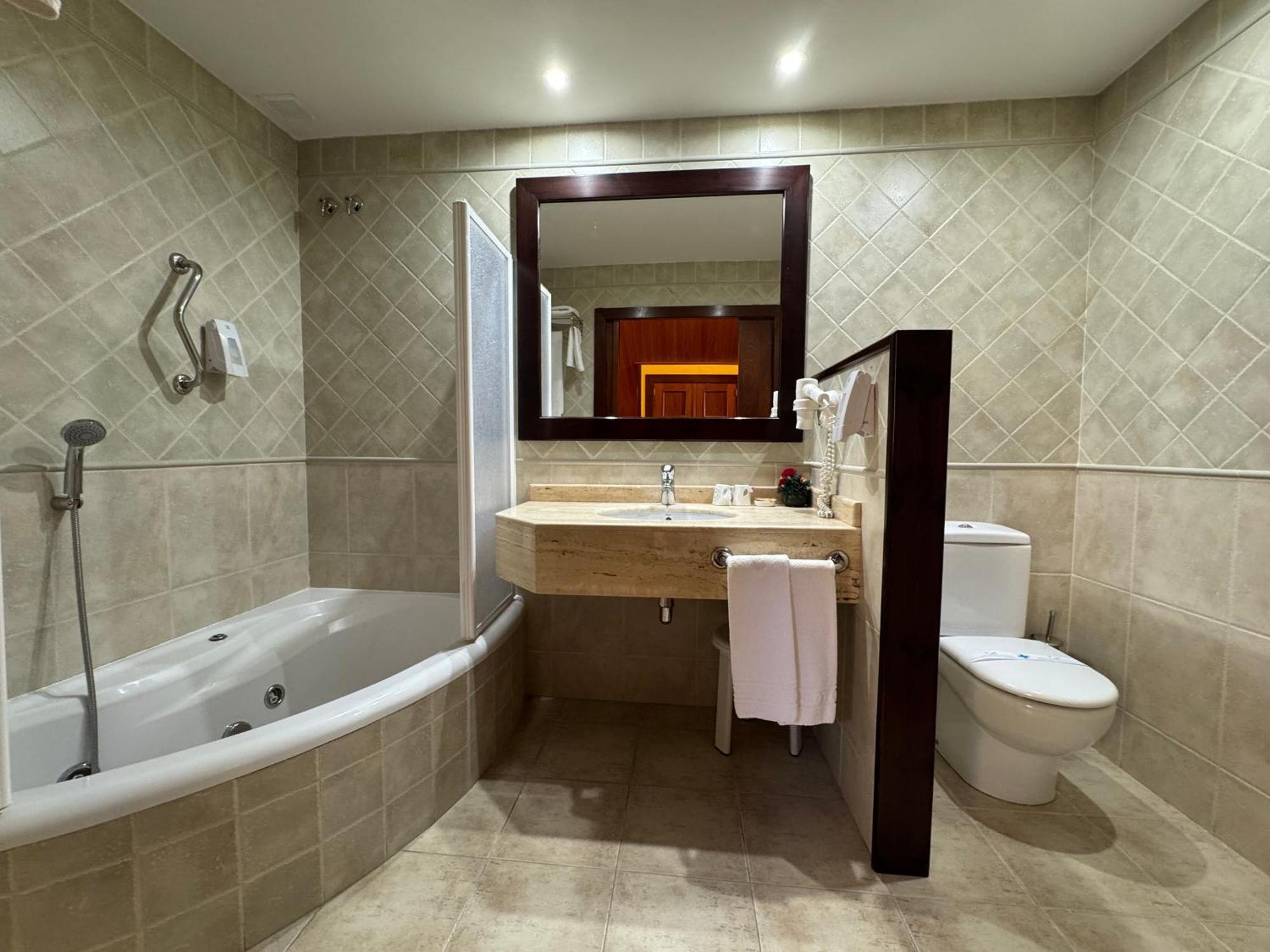 Hotel Cotiella Campo  Extérieur photo